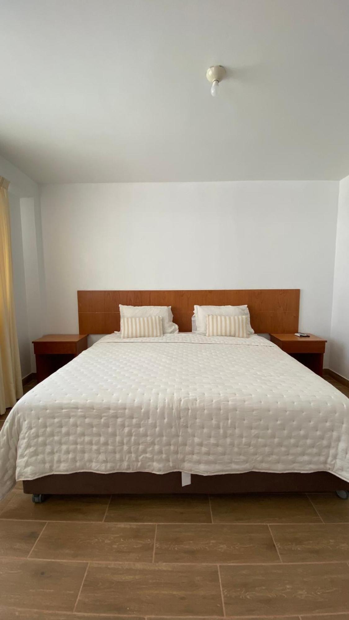Prim Hotel Vichayito Zewnętrze zdjęcie
